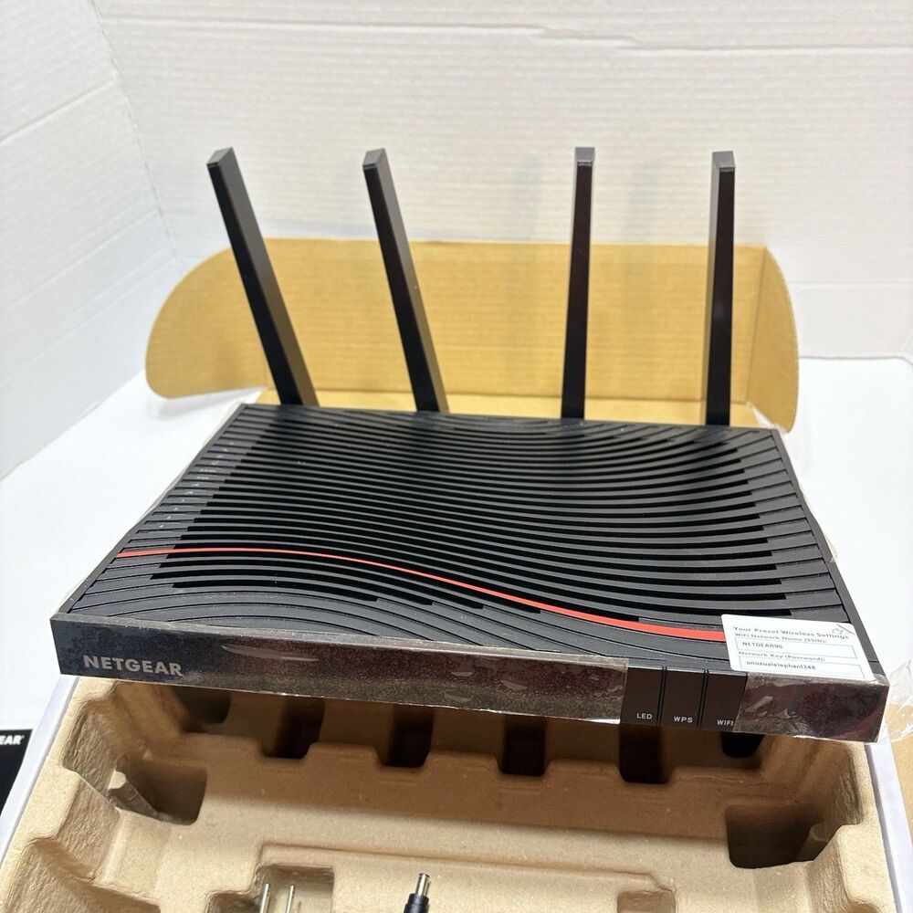 NETGEAR C7800-200NAS Wireless Router - Picture 14 of 16